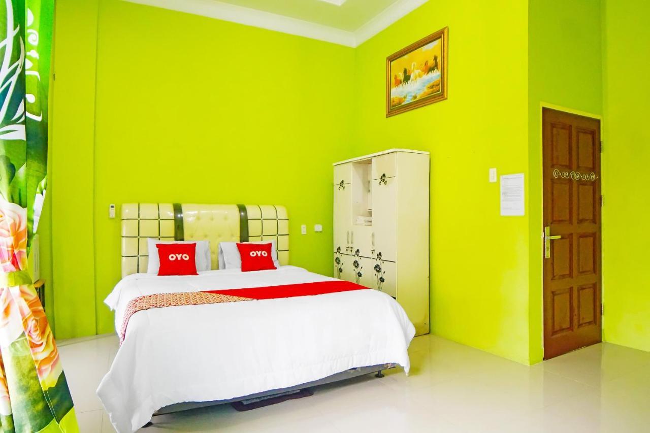 Oyo 91435 Berliany Home 2 Medan Ngoại thất bức ảnh